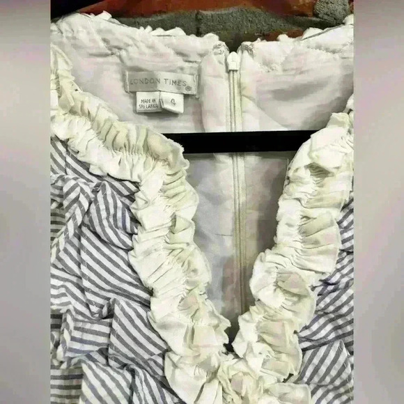 London Times Seersucker Ruffled Dress Size 4 - Picture 5 of 7